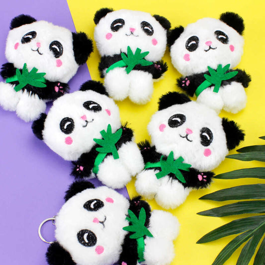 Çiçekli Panda Peluş Oyuncak Anahtarlık Tekli - Hediye